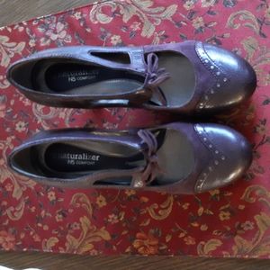 Gorgeous deep purple Naturalizer heels